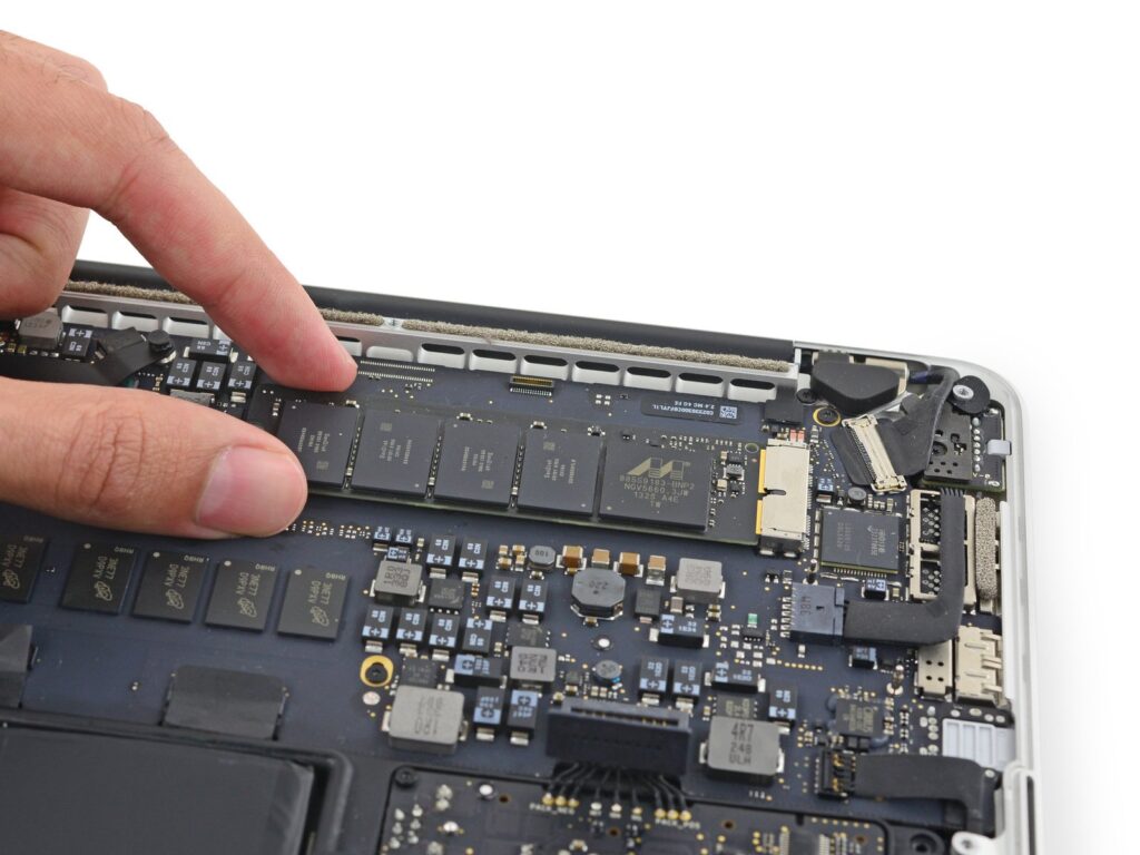 LAPTOP WATER DAMAGE REPAIR